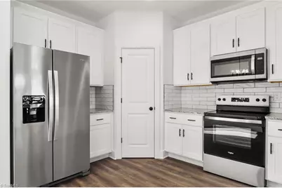 105 Indian Wells Court, Harmony, NC 28634 - Photo 9