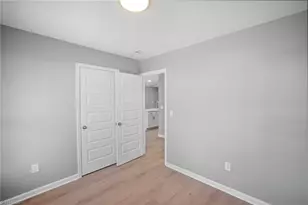 107 College St, Thomasville, NC 27360 - Photo 9