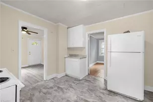 905 Mint Ave, High Point, NC 27260 - Photo 9