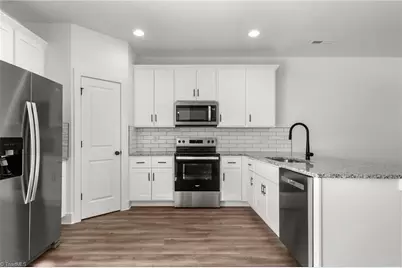 109 Indian Wells Court, Harmony, NC 28634 - Photo 9