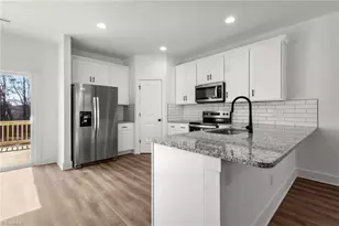 109 Indian Wls Ct, Harmony, NC 28634 - Photo 7