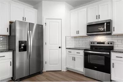 114 Indian Wells Court, Harmony, NC 28634 - Photo 9