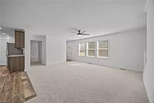 2981 Durant Dr, Winston-Salem, NC 27107 - Photo 9