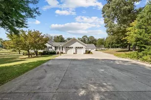 194 Fawns Rest Rd, Siler City, NC 27344 - Photo 7