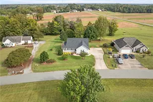 1629 Alyece Ct, Burlington, NC 27215 - Photo 27