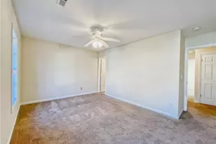 4445 Baylor St, Greensboro, NC 27455 - Photo 9