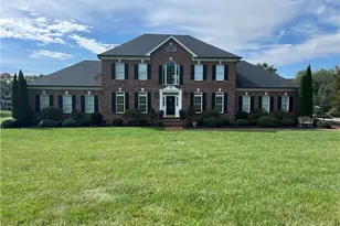 113 Lakeview Dr, State Road, NC 28621 - Photo 3