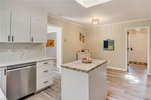 4502 Bromley Dr, Greensboro, NC 27406 - Photo 13