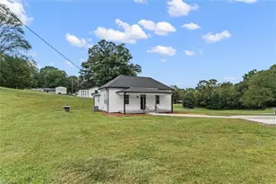 212 Bluemont Rd, Mount Airy, NC 27030 - Photo 3