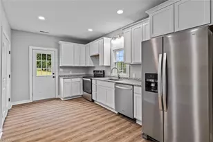 212 Bluemont Rd, Mount Airy, NC 27030 - Photo 9