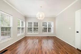 4794 Silver Creek Dr, Greensboro, NC 27410 - Photo 9