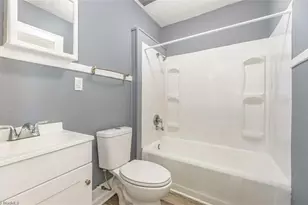 522 N Scales St, Reidsville, NC 27320 - Photo 5