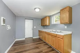 518 N Scales St, Reidsville, NC 27320 - Photo 5