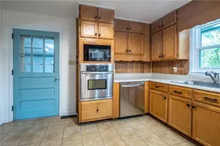 5405 Fieldswood Dr, Greensboro, NC 27406 - Photo 13