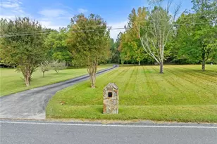 8324 Meadows Rd, Oak Ridge, NC 27310 - Photo 3