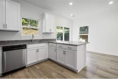 191 Young Drive, Lexington, NC 27292 - Photo 9