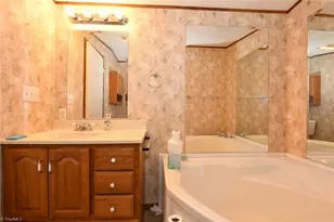 421 Wil O Pat Rd, Reidsville, NC 27320 - Photo 13