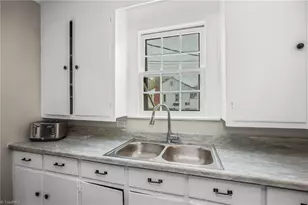 26 Harrington Ave, Lexington, NC 27292 - Photo 15