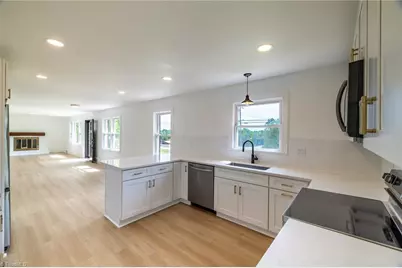 310 Sedge Garden Road, Kernersville, NC 27284 - Photo 9