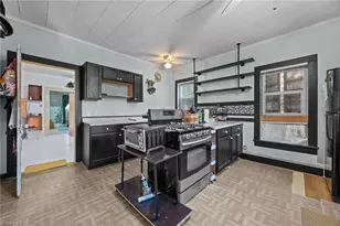 425 E Sprague St, Winston-Salem, NC 27127 - Photo 9