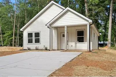 217 Division Avenue, East Spencer, NC 28144 - Photo 3