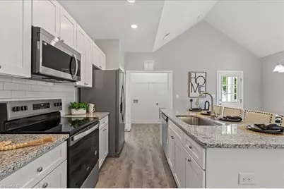 504 Fayetteville Avenue, Statesville, NC 28677 - Photo 15