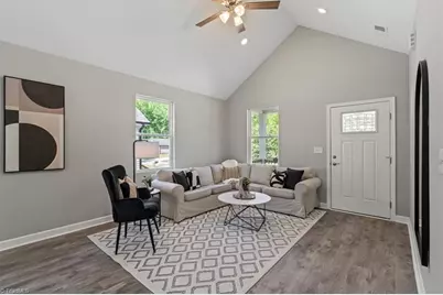 504 Fayetteville Avenue, Statesville, NC 28677 - Photo 5