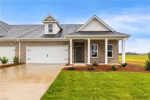 303 Beeson Ct, Clemmons, NC 27012 - Photo 5