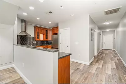 360 S Elm Street, Greensboro, NC 27401 - Photo 9