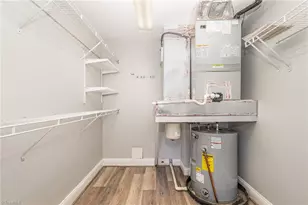 360 S Elm St, Greensboro, NC 27401 - Photo 23