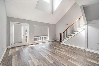 360 S Elm Street, Greensboro, NC 27401 - Photo 5