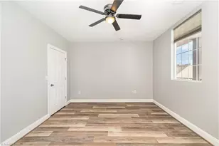 360 S Elm St, Greensboro, NC 27401 - Photo 15