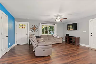 218 Taylor Street, Yadkinville, NC 27055 - Photo 9