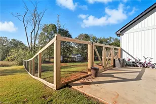 218 Taylor St, Yadkinville, NC 27055 - Photo 39