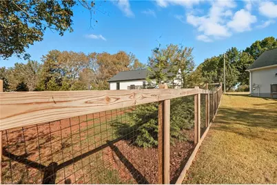 218 Taylor Street, Yadkinville, NC 27055 - Photo 43