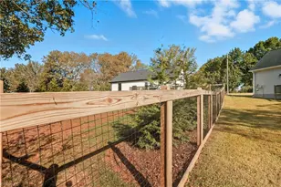 218 Taylor St, Yadkinville, NC 27055 - Photo 43