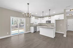 2603 Cromwell Rd, Greensboro, NC 27407 - Photo 11