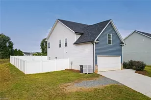 2486 Griffith Rd, Winston-Salem, NC 27103 - Photo 1