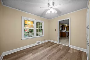 615 Paris St, Graham, NC 27253 - Photo 7