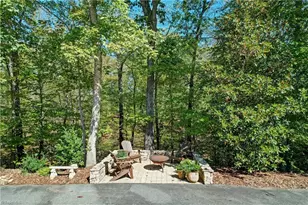 200 W Harris Pl, Eden, NC 27288 - Photo 43