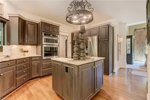 200 W Harris Pl, Eden, NC 27288 - Photo 11