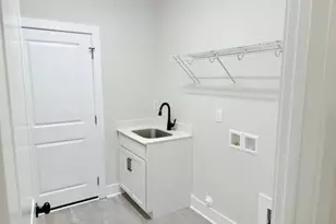 8305 Pyramid Dr, Summerfield, NC 27358 - Photo 11