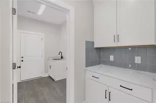 8305 Pyramid Dr, Summerfield, NC 27358 - Photo 31