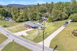 313 Arrowood St SE, Lenoir, NC 28645 - Photo 39