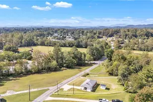 313 Arrowood St SE, Lenoir, NC 28645 - Photo 37