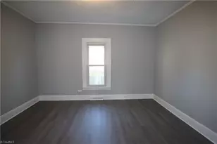 994 Burton St, Eden, NC 27288 - Photo 5