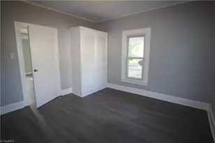 994 Burton St, Eden, NC 27288 - Photo 7