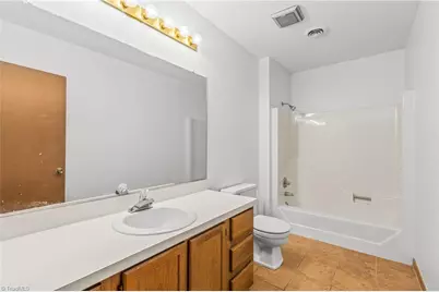 2002 Aspen Way, Winston-Salem, NC 27106 - Photo 17