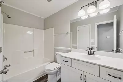 3221 Pipers Way, High Point, NC 27265 - Photo 13