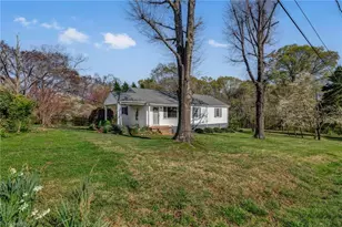 236 Jackson St, Eden, NC 27288 - Photo 5